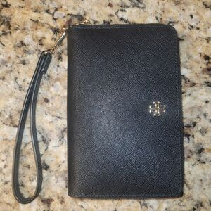 NWOT Tory Burch Wrislet Black